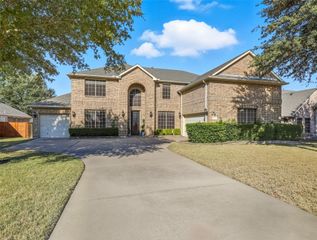 1009 Keats Drive, Desoto, TX 75115