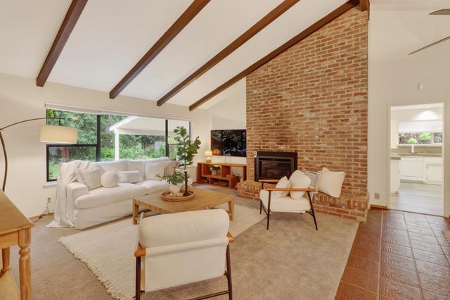 1076 Sand Bar Cir, Carmichael, CA 95608