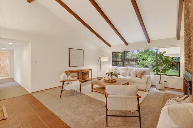 1076 Sand Bar Cir, Carmichael, CA 95608