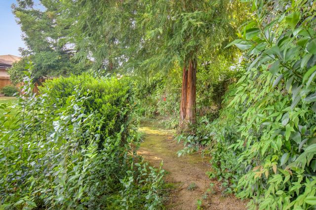 1076 Sand Bar Cir, Carmichael, CA 95608