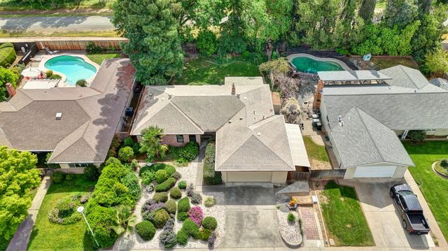 1076 Sand Bar Cir, Carmichael, CA 95608