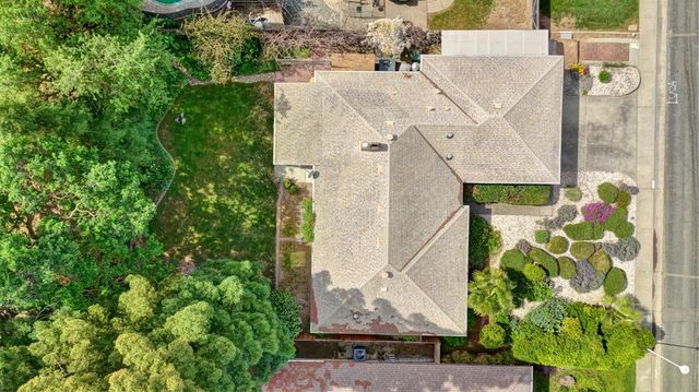 1076 Sand Bar Cir, Carmichael, CA 95608