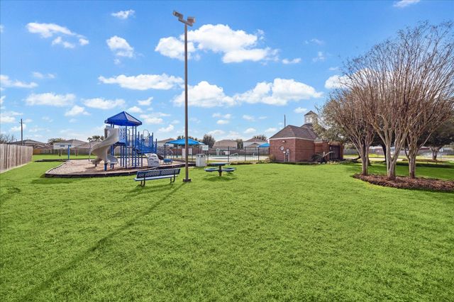 15018 Sugar Peak Drive, Sugar Land, TX 77498