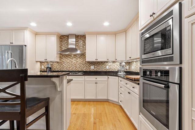 50 Mount Vernon Street 36, North Reading, MA 01864