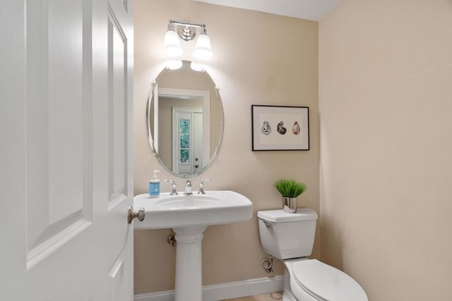50 Mount Vernon Street 36, North Reading, MA 01864