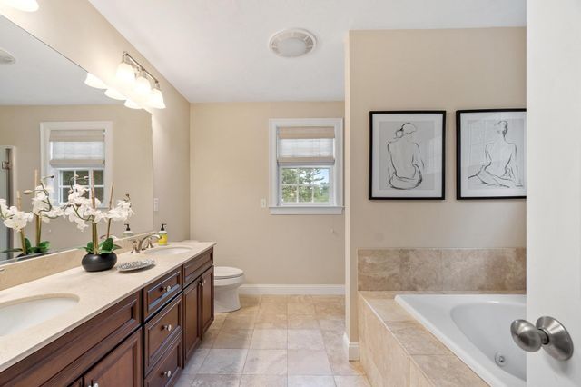 50 Mount Vernon Street 36, North Reading, MA 01864