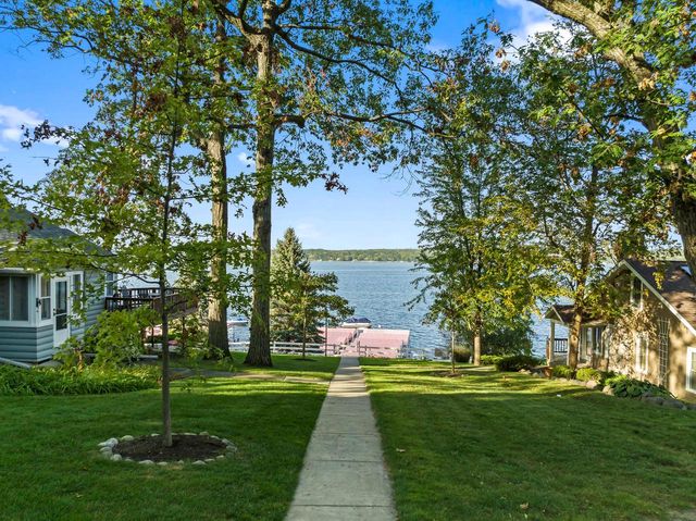 N1814 Highland ROAD, Lake Geneva, WI 53147