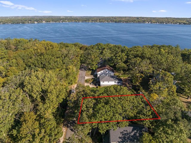 N1814 Highland ROAD, Lake Geneva, WI 53147