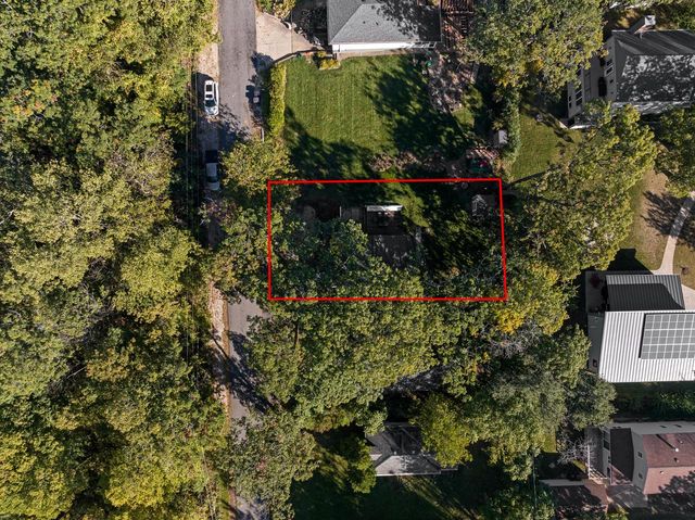 N1814 Highland ROAD, Lake Geneva, WI 53147