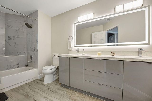 6260 NW 58th Way, Parkland, FL 33067