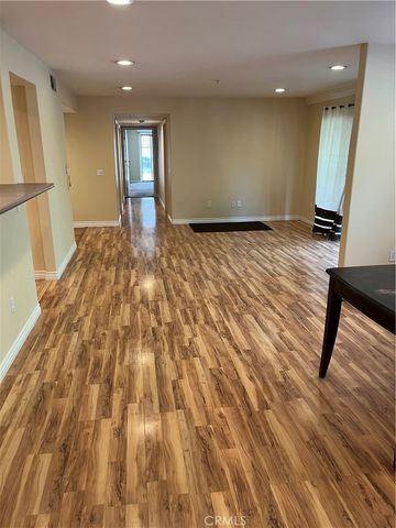 17735 Kinzie 116, Northridge, CA 91325