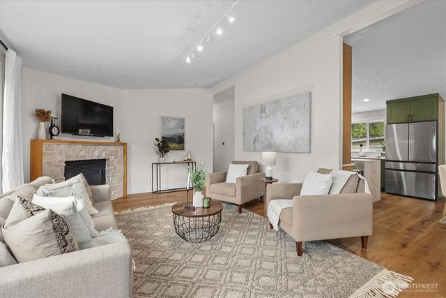 38170 SE Cedar Street, Snoqualmie, WA 98065