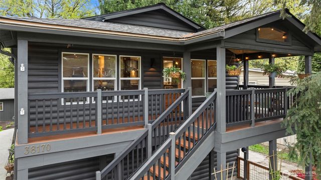 38170 SE Cedar Street, Snoqualmie, WA 98065