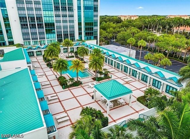 7515 Pelican Bay BLVD 17B, Naples, FL 34108