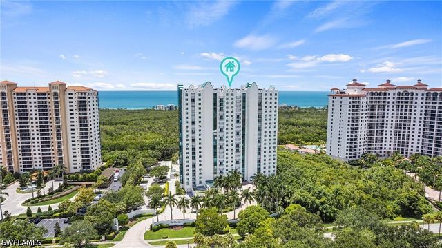 7515 Pelican Bay BLVD 17B, Naples, FL 34108
