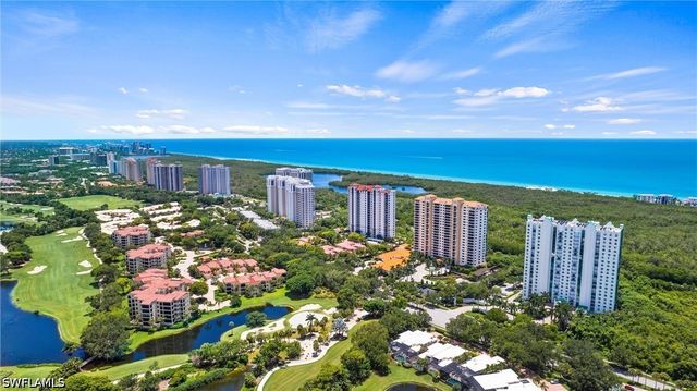 7515 Pelican Bay BLVD 17B, Naples, FL 34108