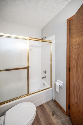 793 Lupine Court, Shakopee, MN 55379