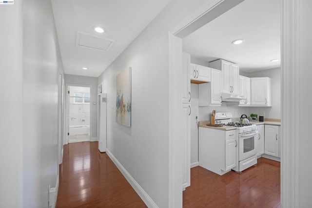 4635 Capitan Dr, Fremont, CA 94536