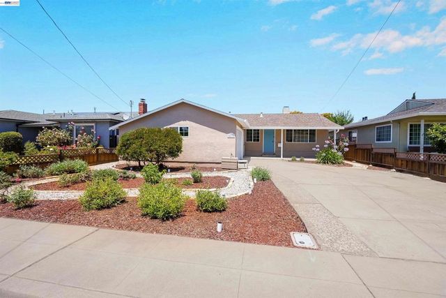4635 Capitan Dr, Fremont, CA 94536