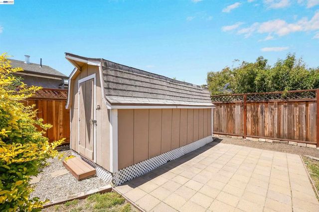 4635 Capitan Dr, Fremont, CA 94536
