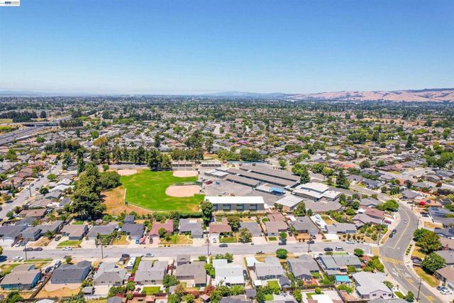 4635 Capitan Dr, Fremont, CA 94536