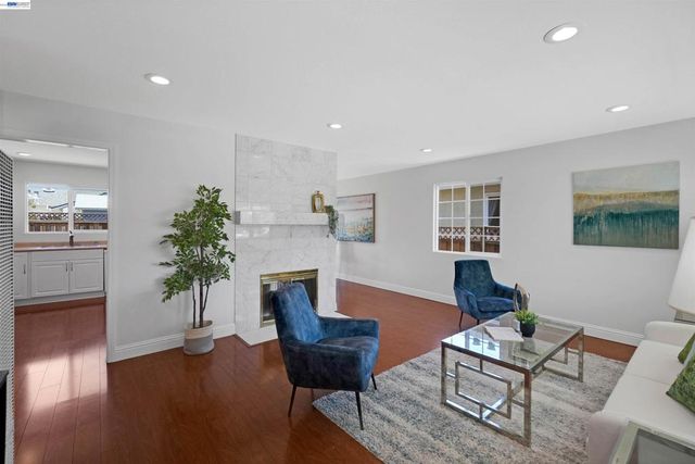 4635 Capitan Dr, Fremont, CA 94536