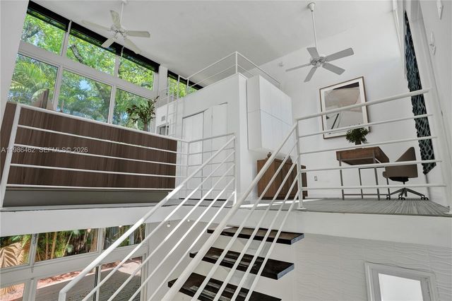 3126 Center St 8, Coconut Grove, FL 33133