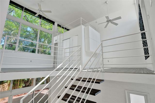 3126 Center St 8, Coconut Grove, FL 33133