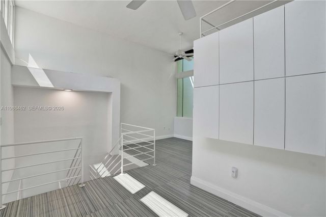 3126 Center St 8, Coconut Grove, FL 33133