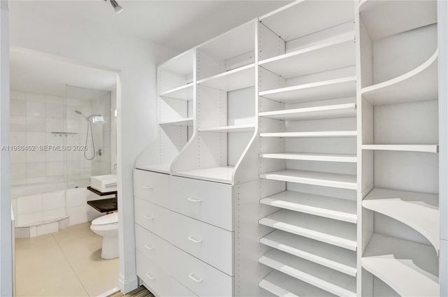 3126 Center St 8, Coconut Grove, FL 33133