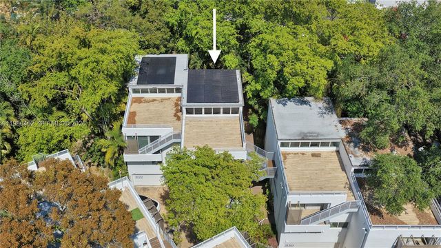 3126 Center St 8, Coconut Grove, FL 33133