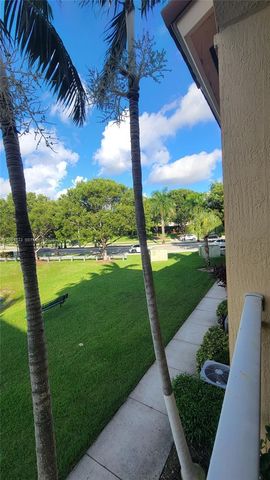 10012 NW 7th St 209, Miami, FL 33172