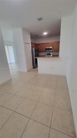 10012 NW 7th St 209, Miami, FL 33172