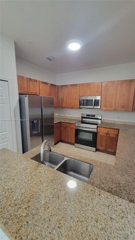 10012 NW 7th St 209, Miami, FL 33172