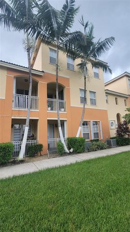 10012 NW 7th St 209, Miami, FL 33172