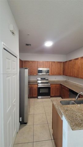 10012 NW 7th St 209, Miami, FL 33172