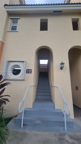 10012 NW 7th St 209, Miami, FL 33172