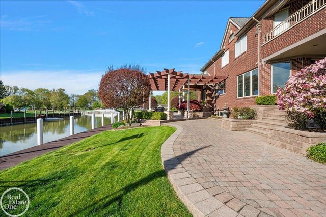 49515 Regatta Street, Chesterfield Twp, MI 48047