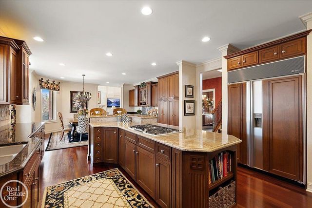 49515 Regatta Street, Chesterfield Twp, MI 48047