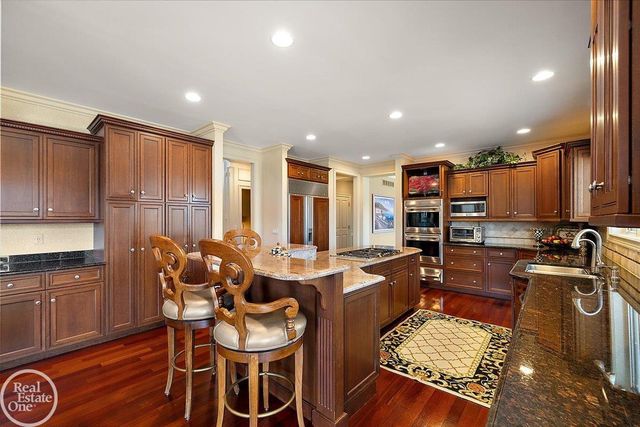 49515 Regatta Street, Chesterfield Twp, MI 48047