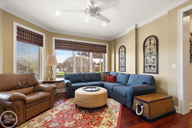 49515 Regatta Street, Chesterfield Twp, MI 48047