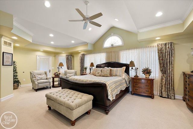 49515 Regatta Street, Chesterfield Twp, MI 48047