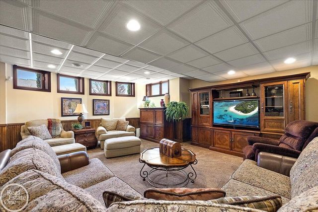 49515 Regatta Street, Chesterfield Twp, MI 48047