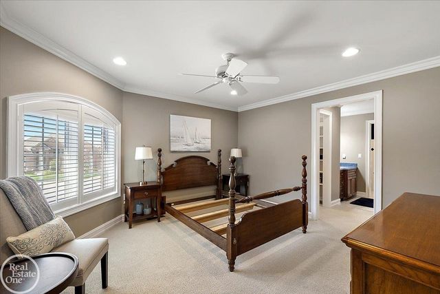 49515 Regatta Street, Chesterfield Twp, MI 48047