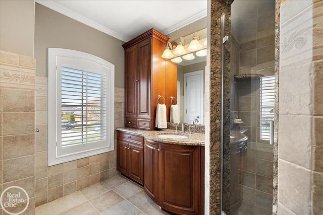49515 Regatta Street, Chesterfield Twp, MI 48047