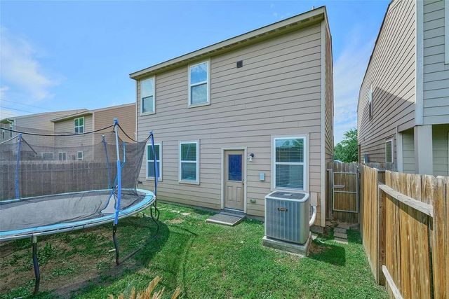 2047 Sweet Melon Drive, Houston, TX 77090