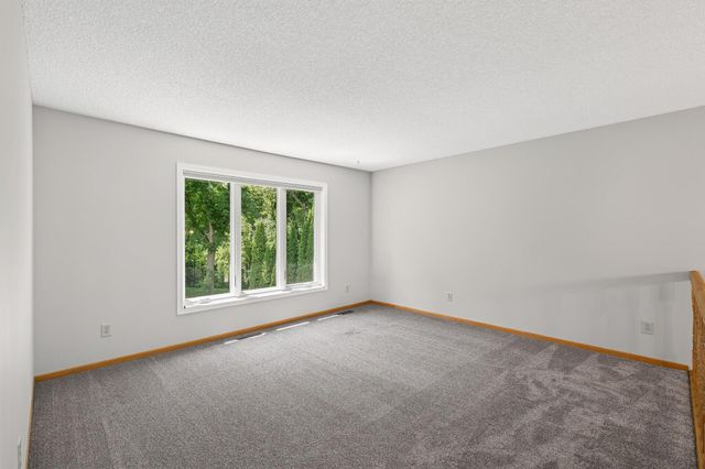 16715 19th Avenue N, Plymouth, MN 55447