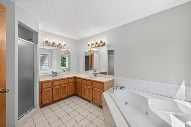 16715 19th Avenue N, Plymouth, MN 55447