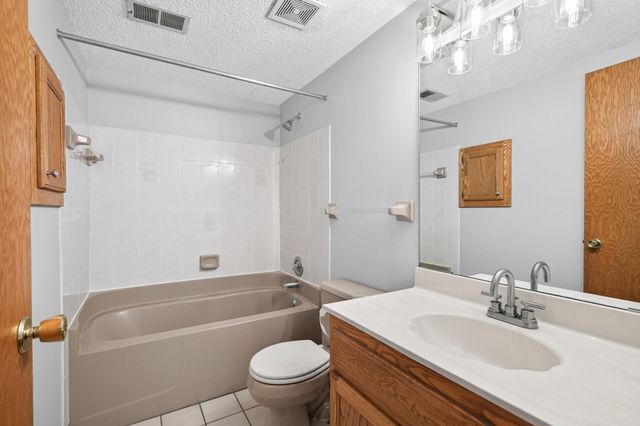 16715 19th Avenue N, Plymouth, MN 55447