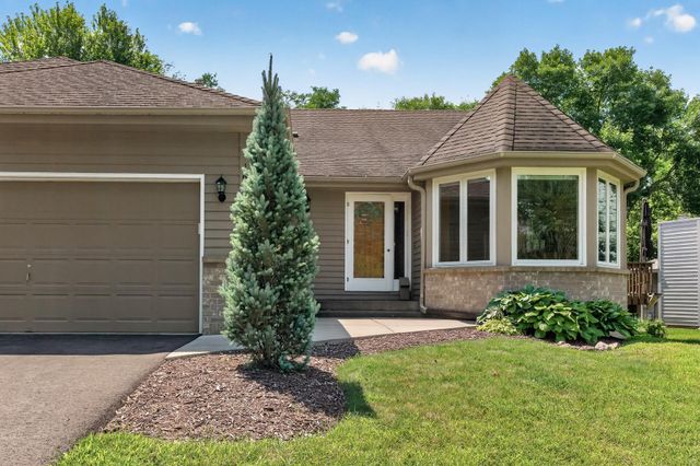 16715 19th Avenue N, Plymouth, MN 55447